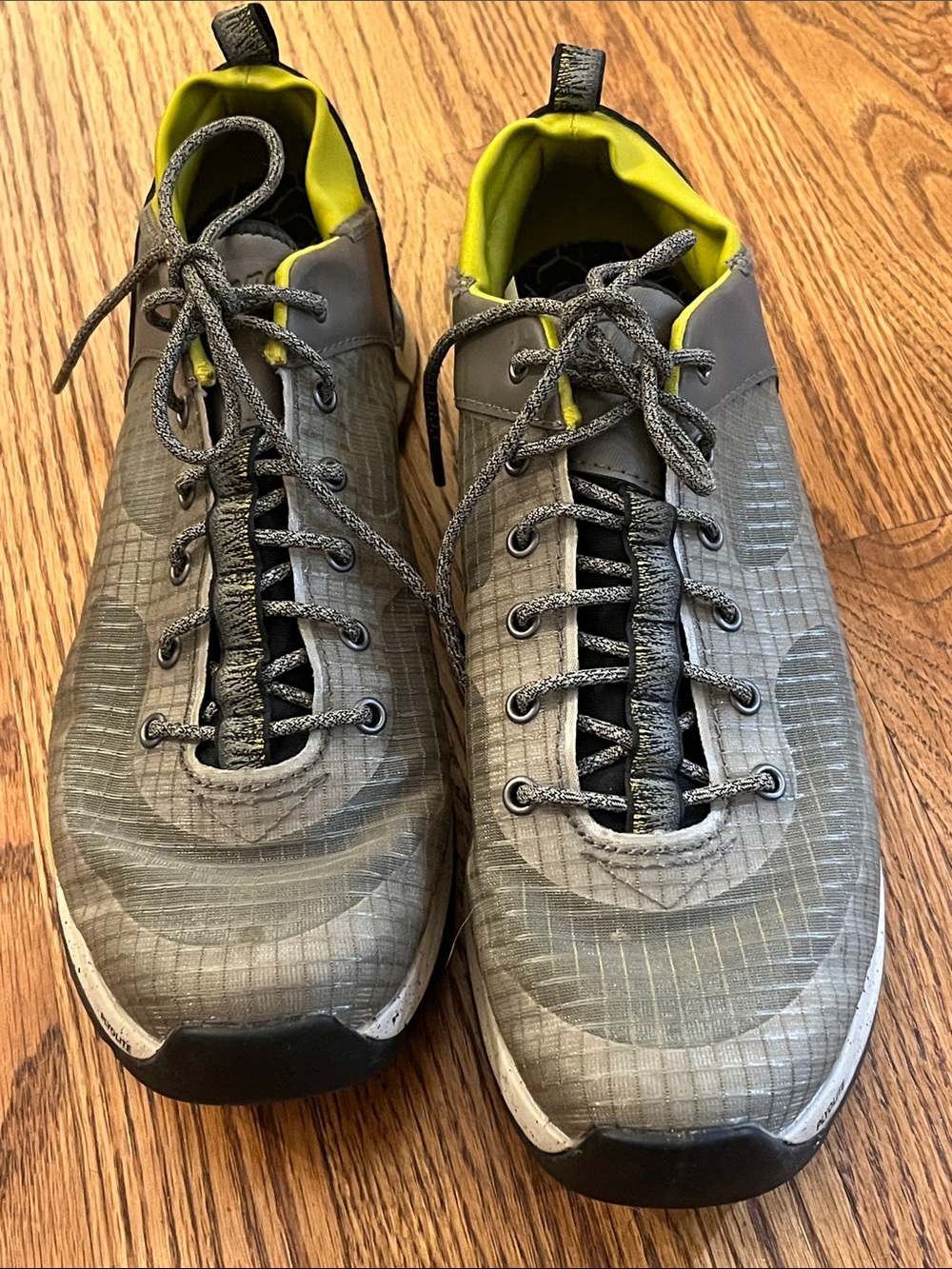 Danner Mens Desert Overlook Shoes Lace Up Sneakers Size 8.5 Silver Sage Mesh